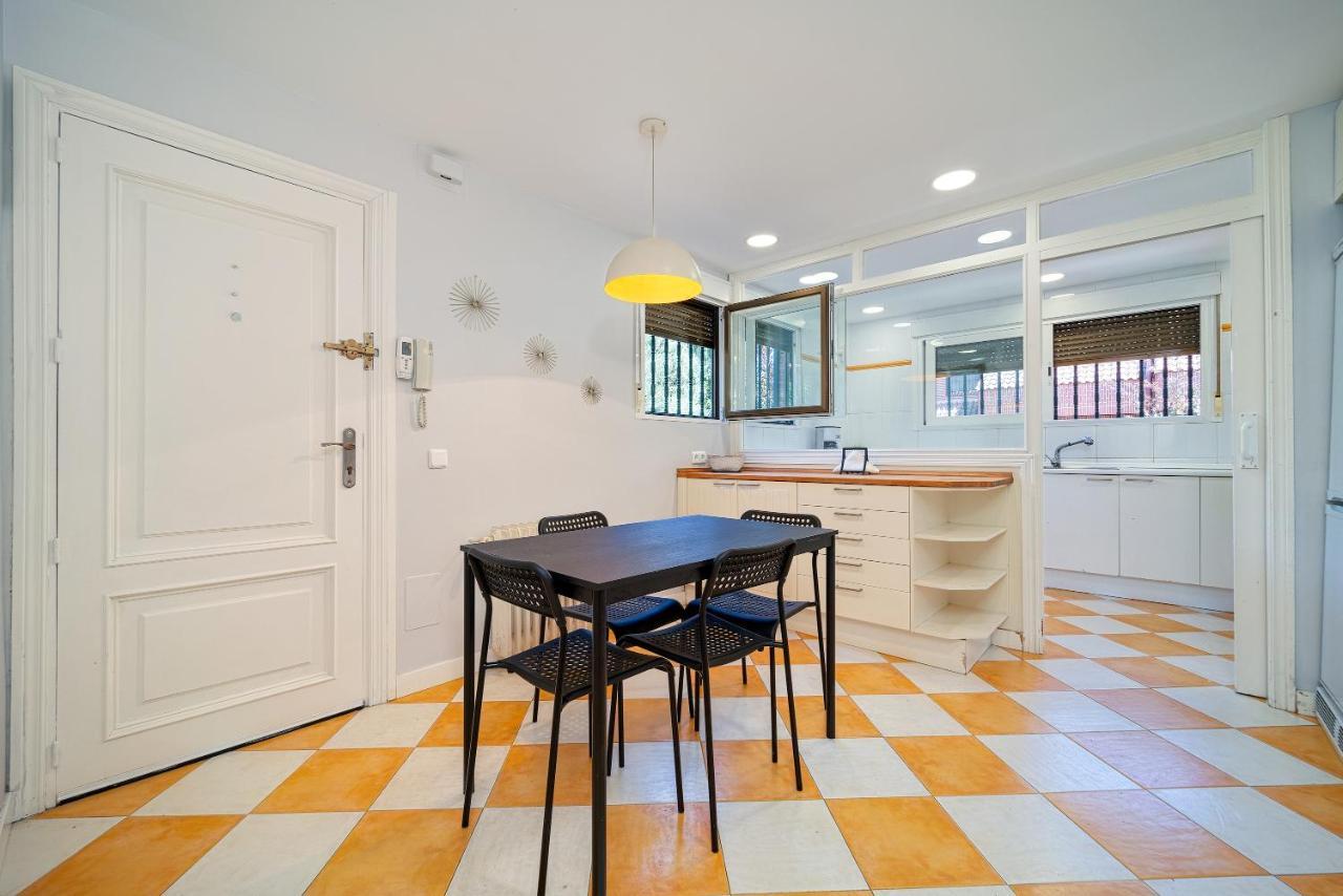 Guest house L Casa Cafe El Plantio Calle Segundo Anca 11 28023